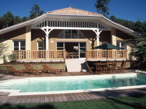 Villa with a fire place at 2 km from sea